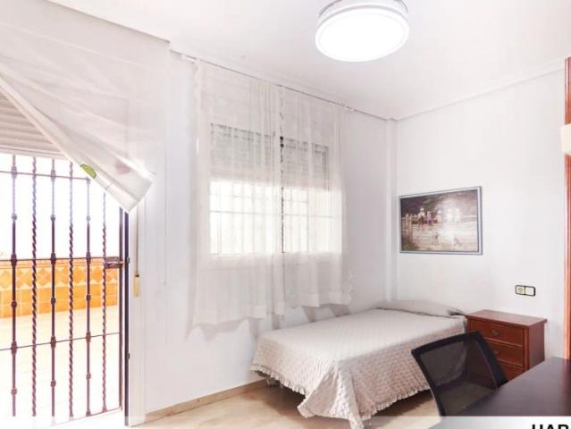 Room in a shared 4 bedroom apartment for rent in El Cerro, some restrictions apply