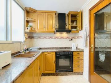 Room in a shared 4 bedroom apartment for rent in El Grau perfect for professionals and students