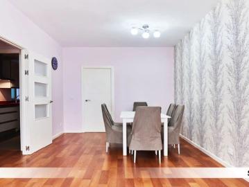 Room in a shared 4 bedroom apartment for rent in Los Remedios, Seville perfect for students