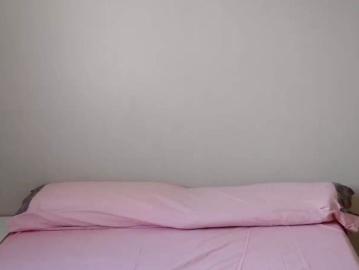 Room in a shared 4 bedroom apartment for rent in La Plata, professionals only