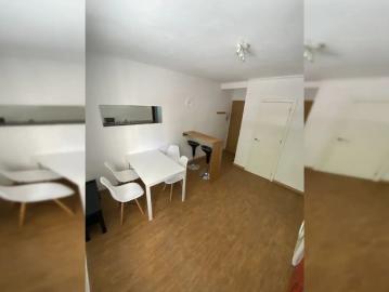 Room in a shared 4 bedroom apartment for rent in Las Avenidas