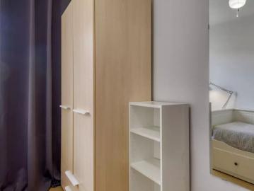 Room in a shared 4 bedroom apartment for rent in L'Hort de Senabre, only females