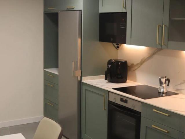 Room in a shared 4 bedroom apartment for rent in Salamanca, bills included