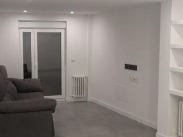 Room in a shared 4 bedroom apartment for rent in Salamanca, bills included