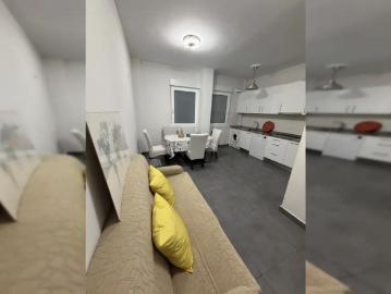 Room in a shared 4 bedroom apartment for rent in San Pedro de Deustu, all bills included