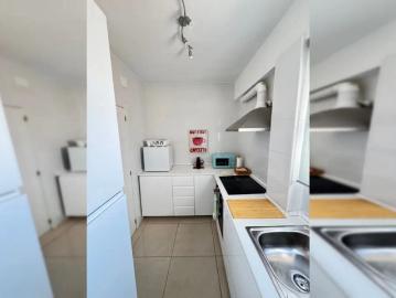 Room in a shared 4 bedroom apartment for rent in Santa Rita, all bills included
