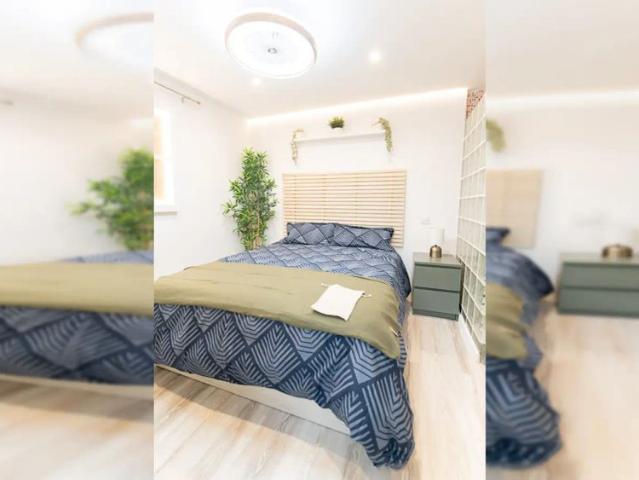 Room in a shared 4 bedroom apartment for rent in Simancas