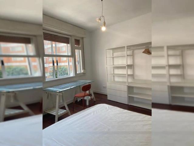Room in a shared 4 bedroom apartment for rent in Vigo