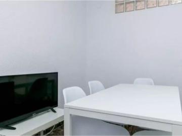 Room in a shared 5 bedroom apartment for rent in Camino de Ronda