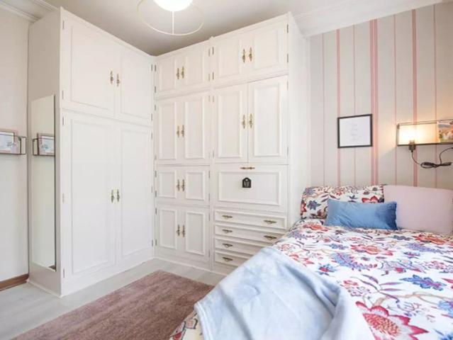 Room in a shared 5 bedroom apartment for rent in Casco Viejo, all bills included