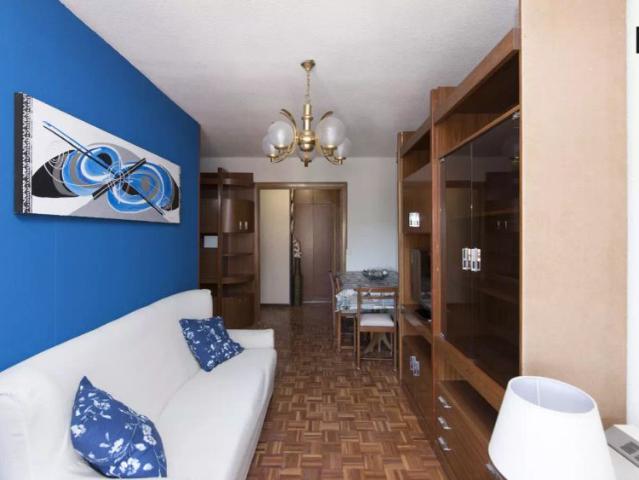 Room in a shared 5 bedroom apartment for rent in Alcalá de Henares