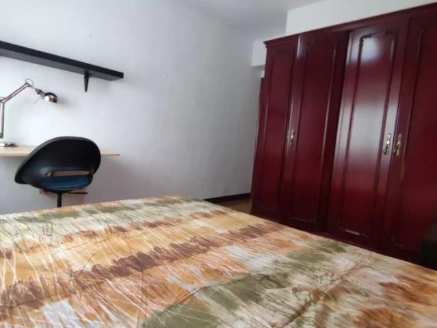 Room in a shared 5 bedroom apartment for rent in Alcalá de Henares for professionals and students