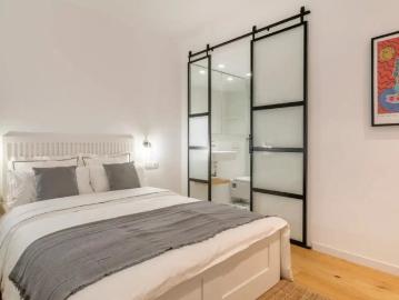 Room in a shared 5 bedroom apartment for rent in Alicante