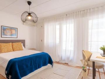 Room in a shared 5 bedroom apartment for rent in Alicante