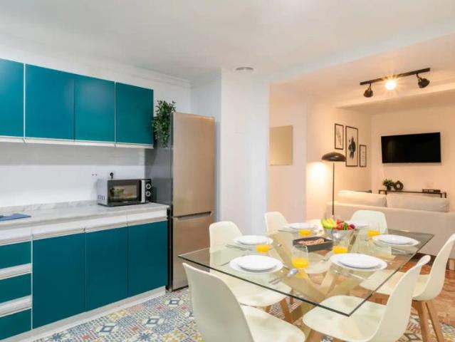 Room in a shared 5 bedroom apartment for rent in Alicante