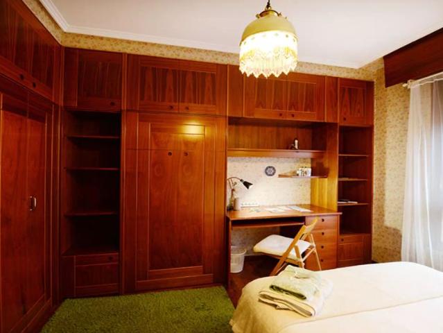 Room in a shared 5 bedroom apartment for rent in Iturralde, all bills included, perfect for professionals and students