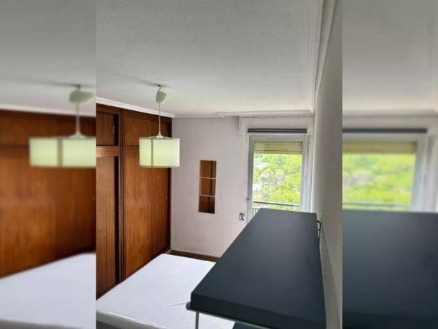 Room in a shared 5 bedroom apartment for rent in Murcia perfect for students