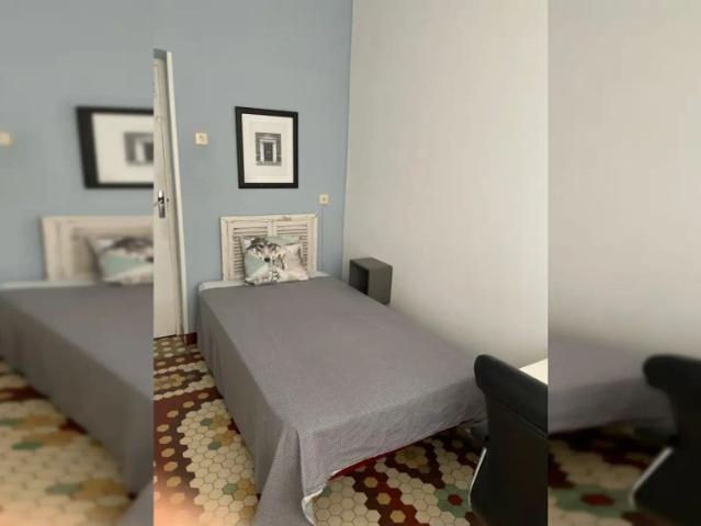 Room in a shared 5 bedroom apartment for rent in Salamanca, all bills included