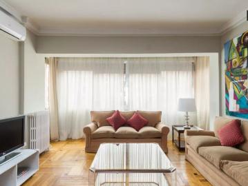 Room in a shared 5 bedroom apartment for rent in Prosperidad