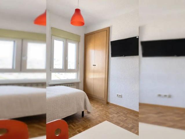 Room in a shared 6 bedroom apartment for rent in Alcalá de Henares