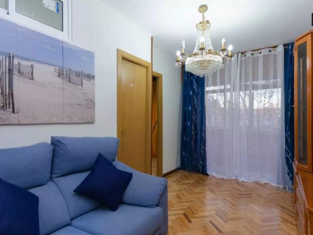 Room in a shared 6 bedroom apartment for rent in Alcalá de Henares, no couples