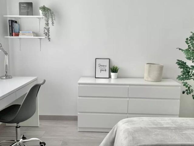 Room in a shared 6 bedroom apartment for rent in Murcia, no couples allowed