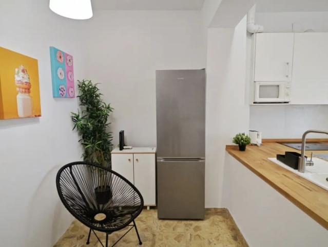 Room in a shared 7 bedroom apartment for rent in Cartagena