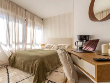 Room in a shared 7 bedroom apartment for rent in Alicante, bills included