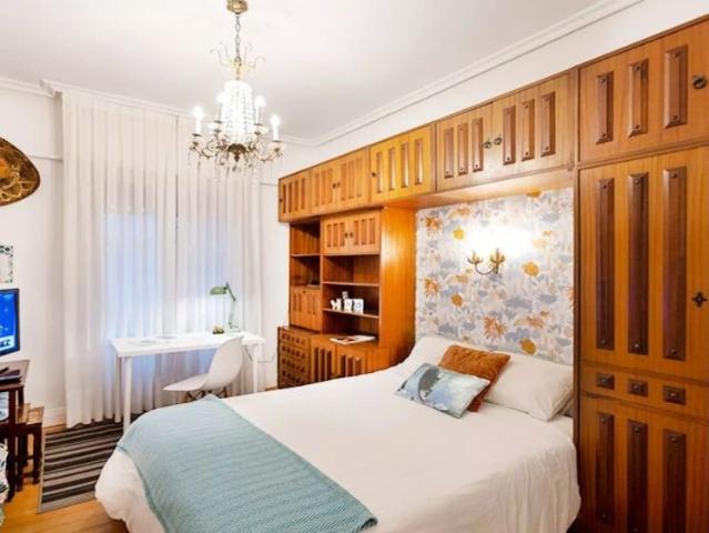 Room in a shared 7 bedroom apartment for rent in Indautxu, Bilbao