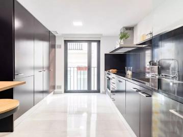 Room in a shared 7 bedroom apartment for rent in La Xerea, Valencia, professionals and students only