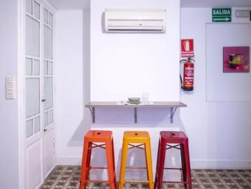 Room in a shared 8 bedroom apartment for rent in La Xerea, Valencia, students and professionals welcome