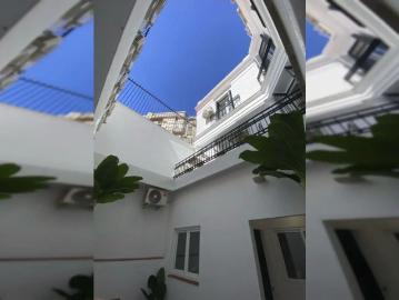 Room in a shared 9 bedroom apartment for rent in Los Tilos