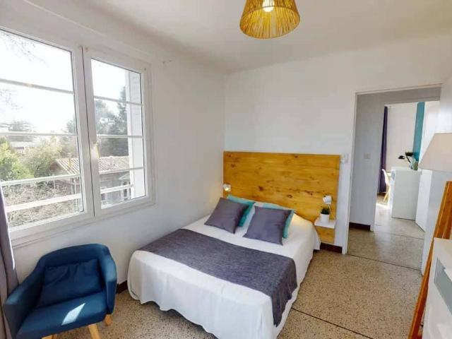 Room in Boulevard Berthelot, Montpellier for 66 m² with 4 bedroo