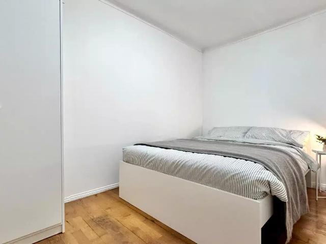 Room in Granny Flat, Edith St, St Peters, Australia NSW 2044