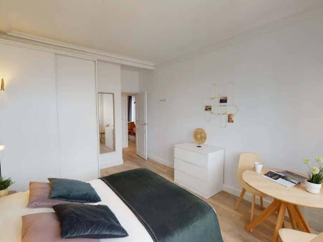 Room in Rue de Bezons, Courbevoie for 107 m² with 4 bedrooms C