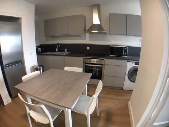 Room in Rue de la Poudrette, Villeurbanne for 76 m² with 4 bedrooms
