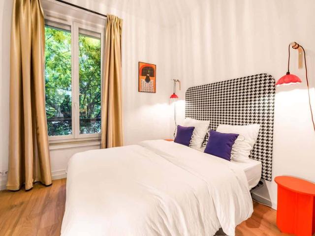 Room in Rue Francis de Pressensé, Saint Fons for 290 m² with 12
