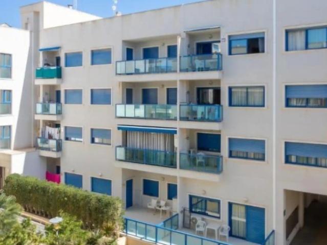Room in shared apartment in Comunidad Valenciana