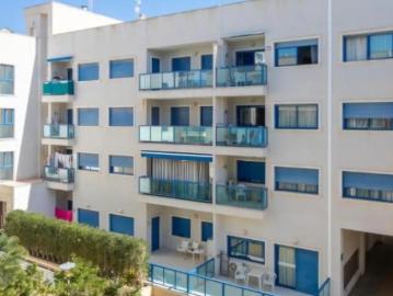 Room in shared apartment in Comunidad Valenciana