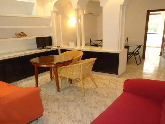 Room in shared apartment in Cordoba