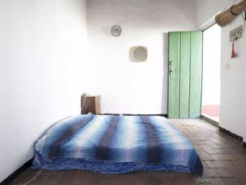 Room in shared apartment in Casco Antiguo, Seville