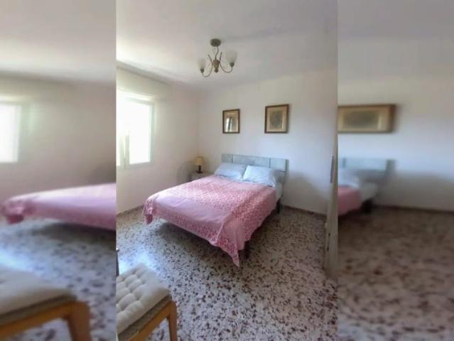 Room in shared apartment in Alacant