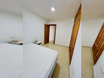 Room in shared apartment in Almería