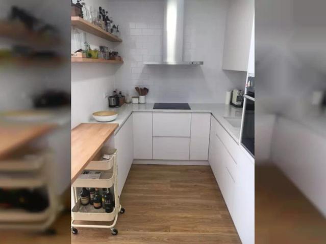 Room in shared apartment in Badalona