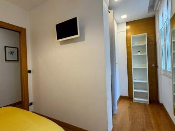 Room in shared apartment in Bilbao
