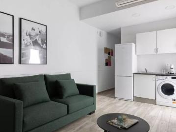 Room in shared apartment in Getafe