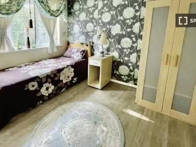 Room in shared apartment in Hemel Hempstead