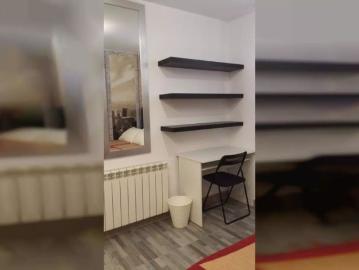 Room in shared apartment in Madrid