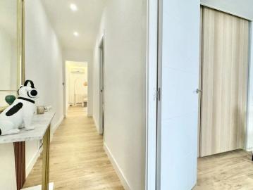 Room in shared apartment in Madrid