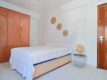 Room in shared apartment in Málaga